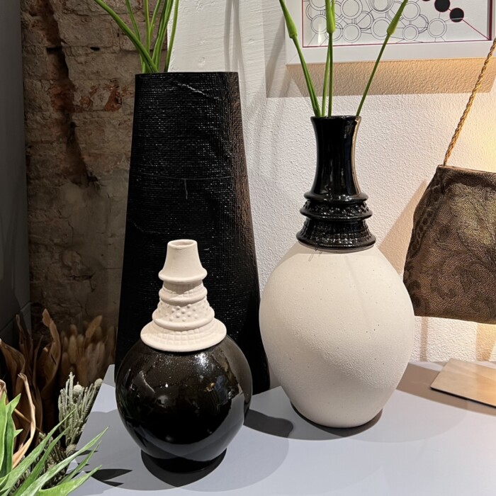 Vaso Nero in Alluminio - immagine 3