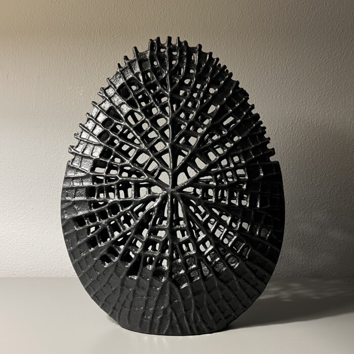 Vaso nero traforato