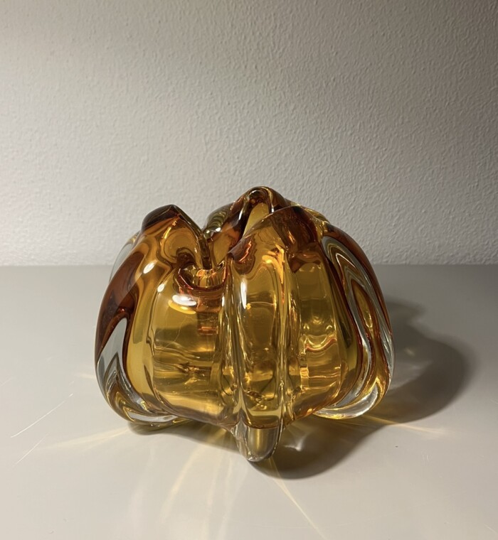 Vaso giallo in vetro - immagine 2