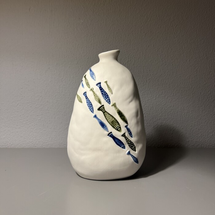 Vaso bianco pesciolini